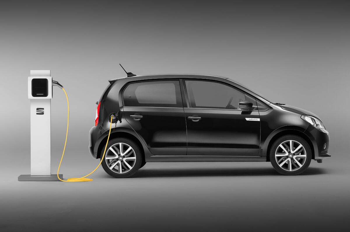 2020 Seat Mii electric press shots - charging