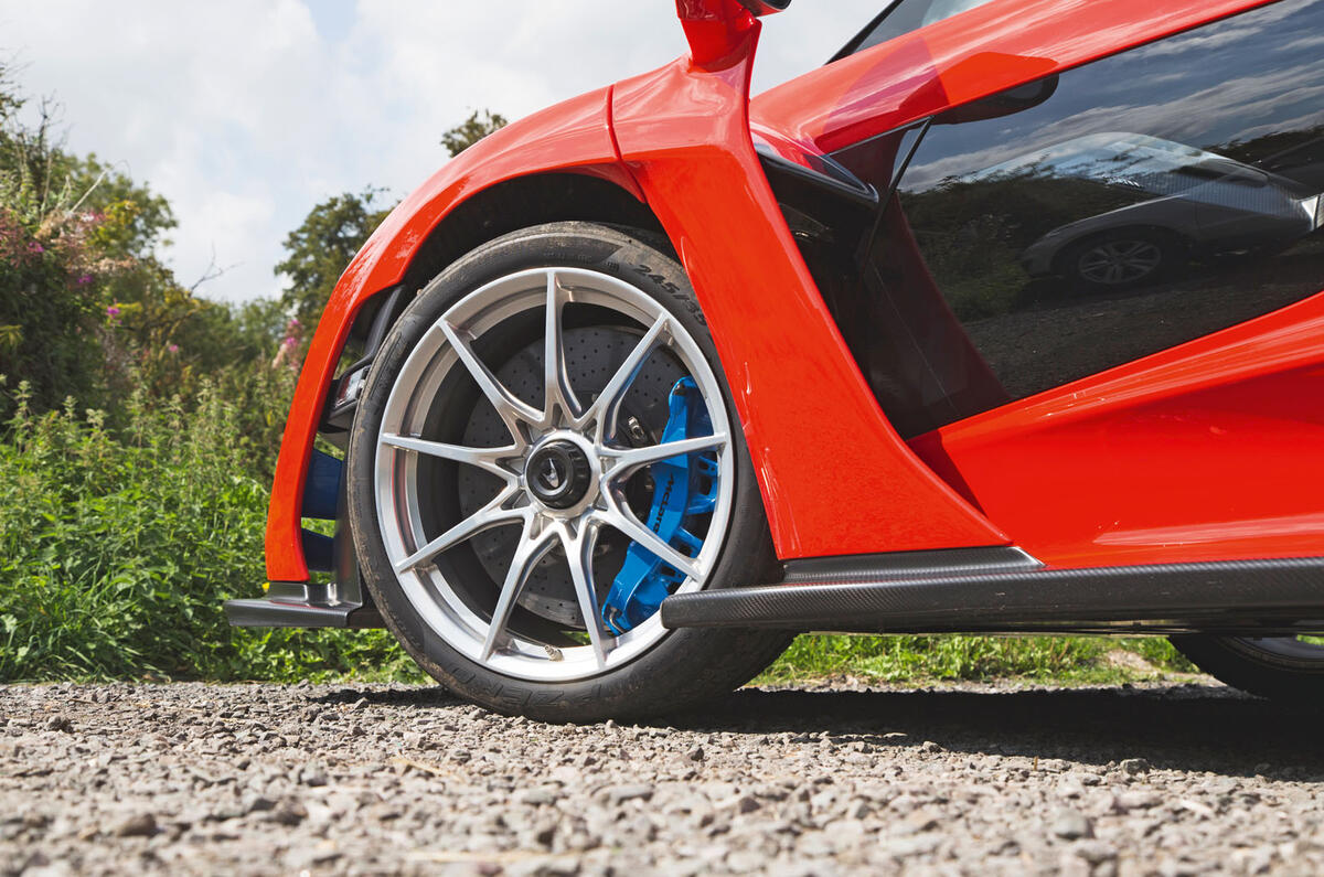 Alpine A110 vs. McLaren Senna