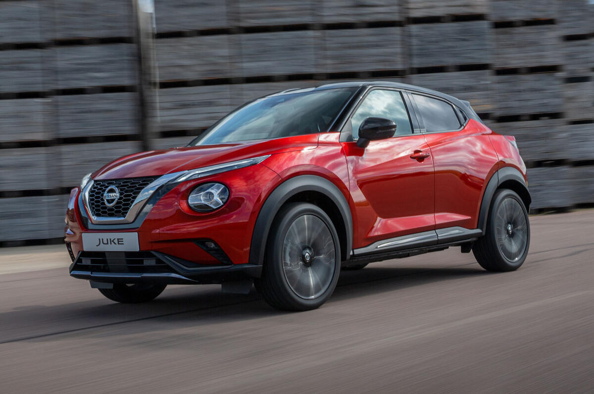 2020 Nissan Juke reveal - driving front