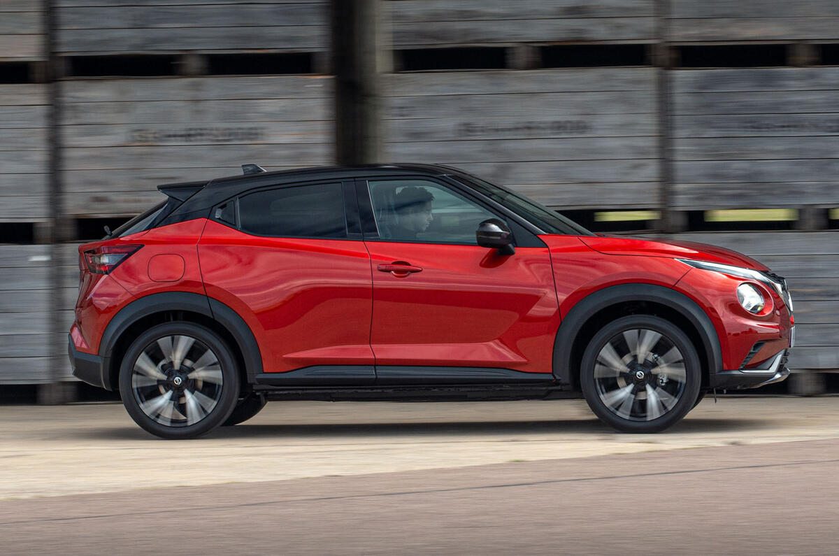 2020 Nissan Juke reveal - driving side