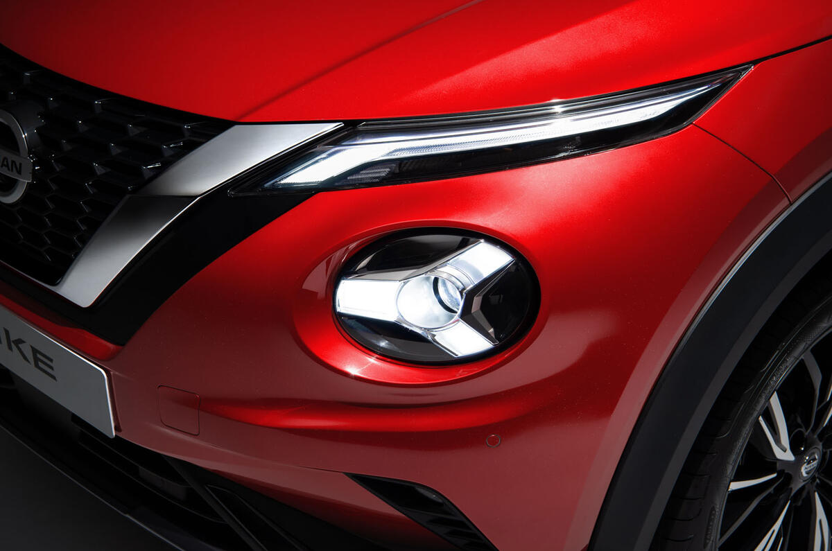 2020 Nissan Juke reveal - headlight detail