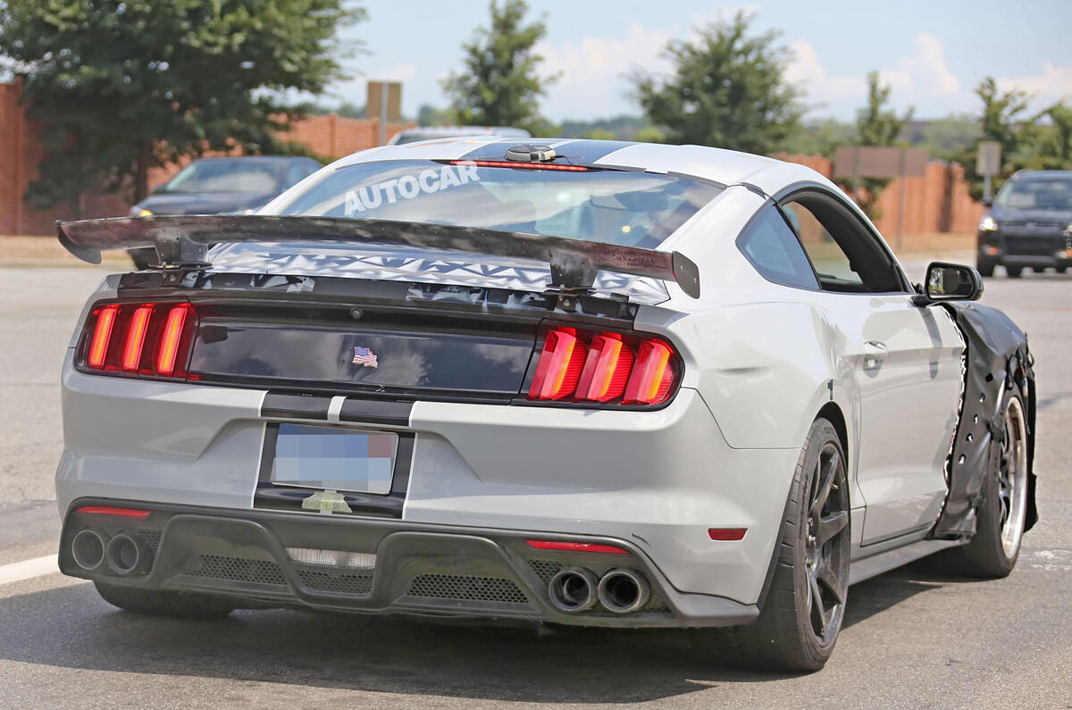 Ford Shelby GT500 Mustang mue