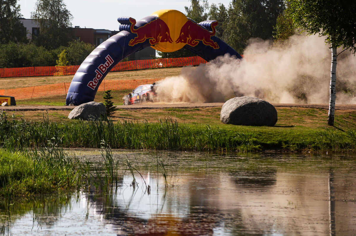 SI202107180052 hires jpeg 24bit rgb