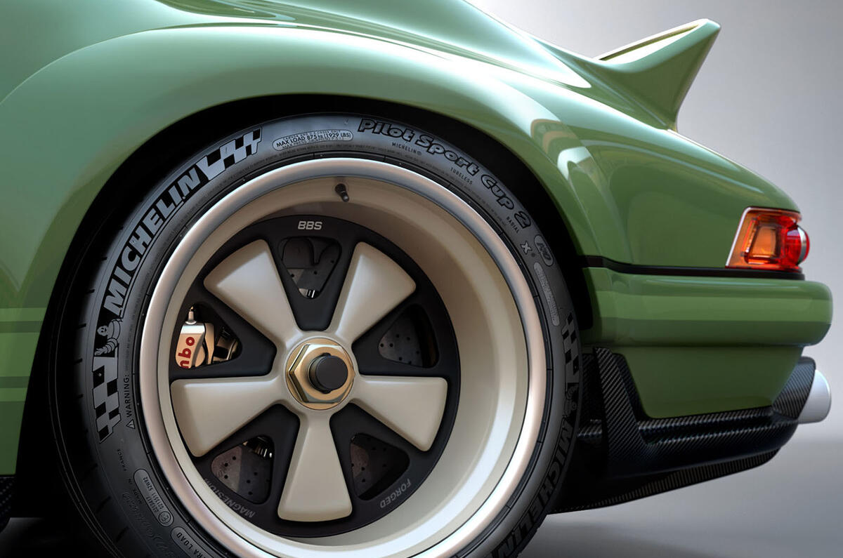 Singer DLS – Singer partners Williams for 493bhp 964-based DLS