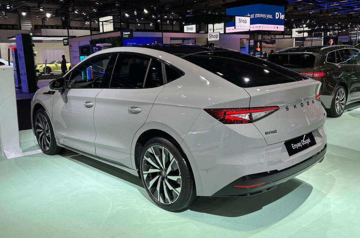 Skoda Enyaq facelift Brussels motor show rear quarter