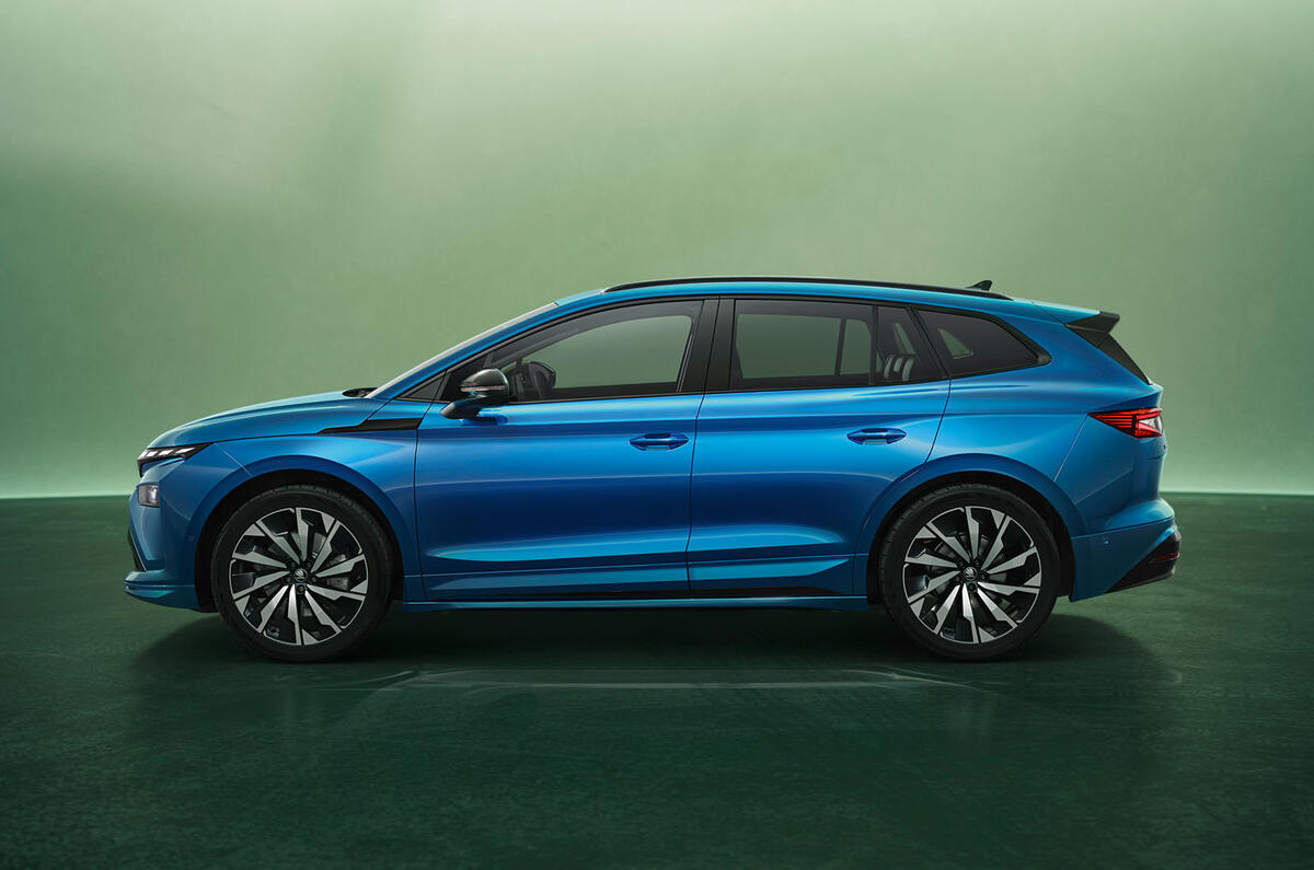 Skoda Enyaq facelift side