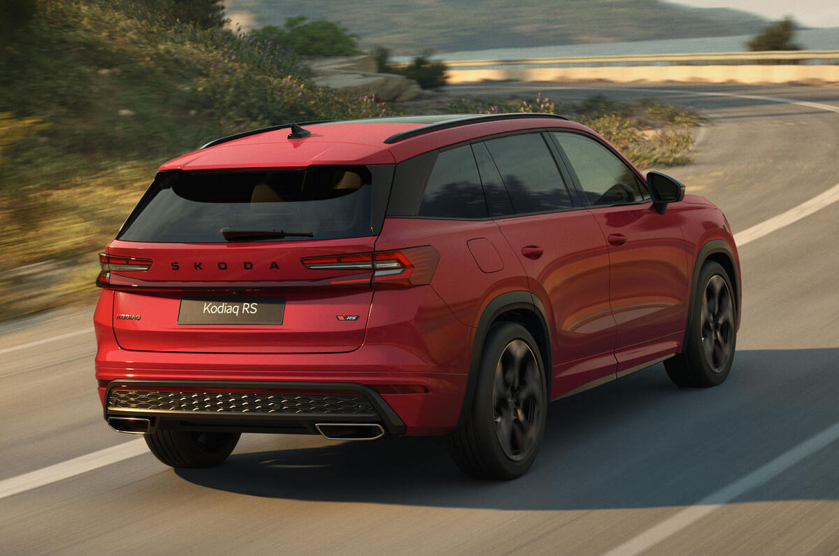 Skoda Kodiaq vRS 2025 rear quarter tracking Skoda Kodiaq vRS 2025 rear quarter tracking
