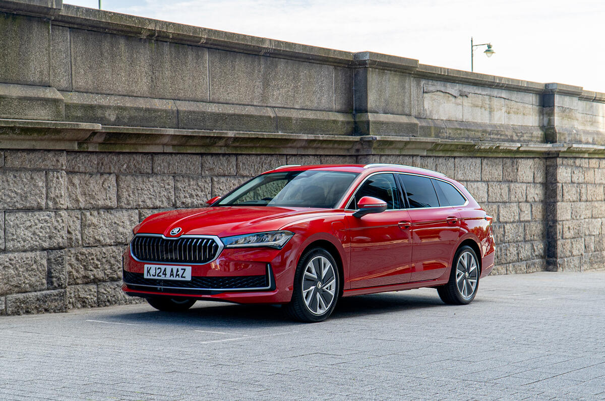 Red Skoda Superb estate static front 3/4 shot