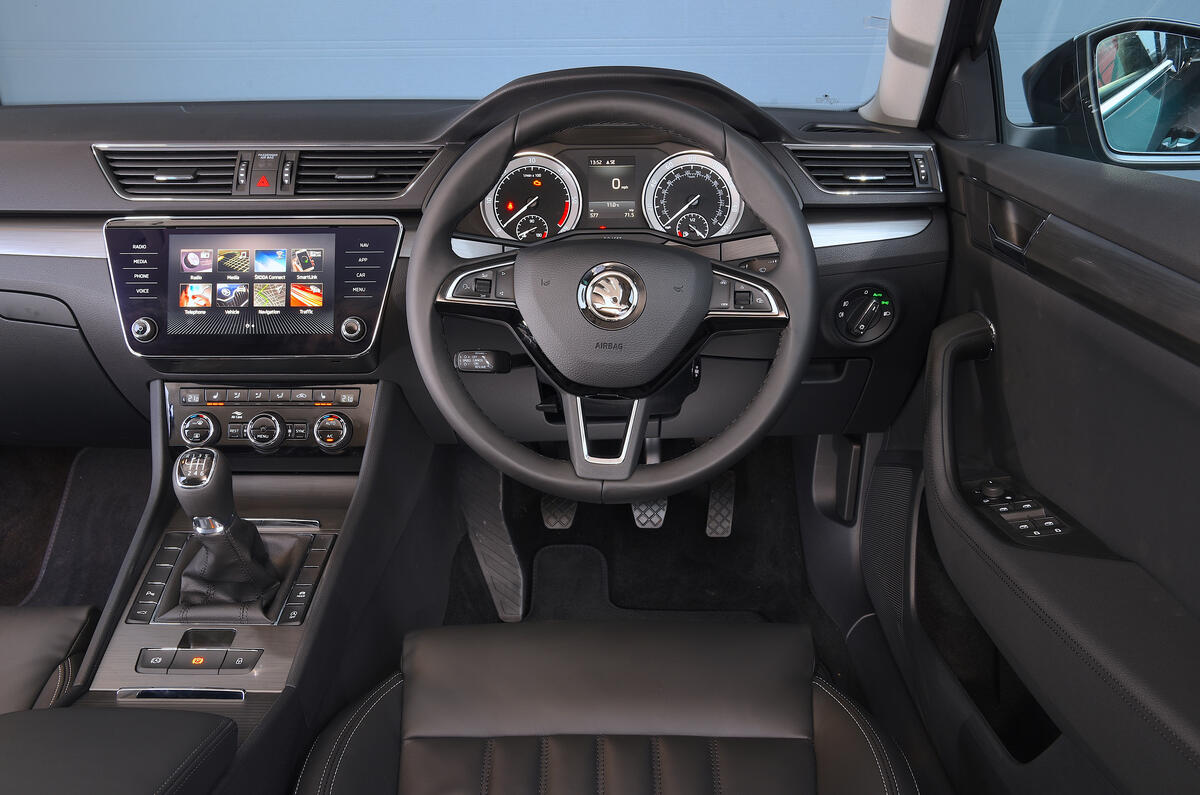 Skoda Superb Estate interior front 2019 Skoda Superb Estate interior front 2019
