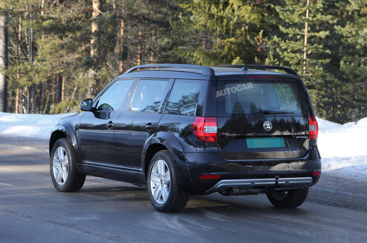2016 Skoda SUV spy pictures