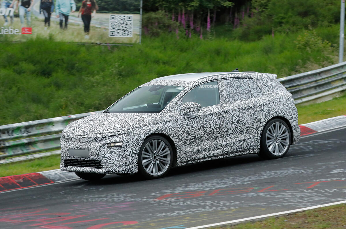 Skoda Elroq hard cornering Skoda Elroq hard cornering