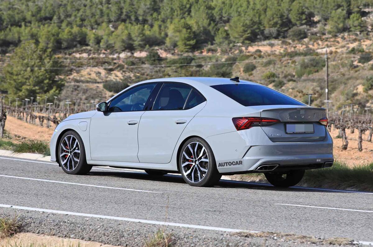 Skoda Octavia vRS spyshots rear side Skoda Octavia vRS spyshots rear side
