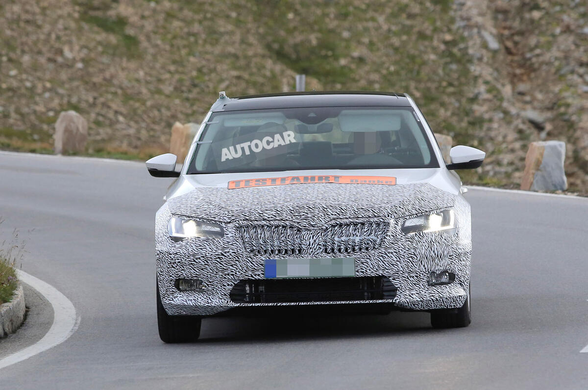 2017 Skoda Superb facelift