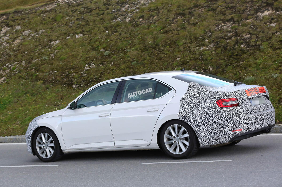 2017 Skoda Superb facelift