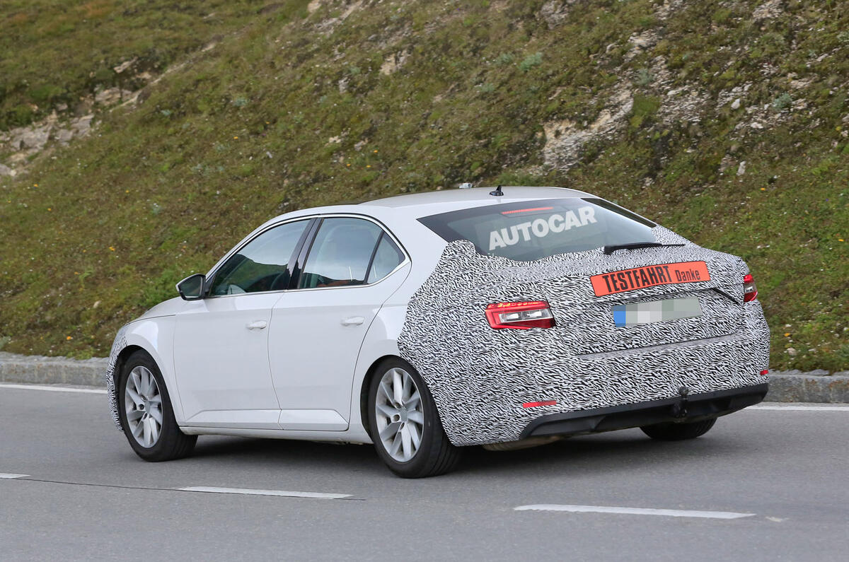 2017 Skoda Superb facelift