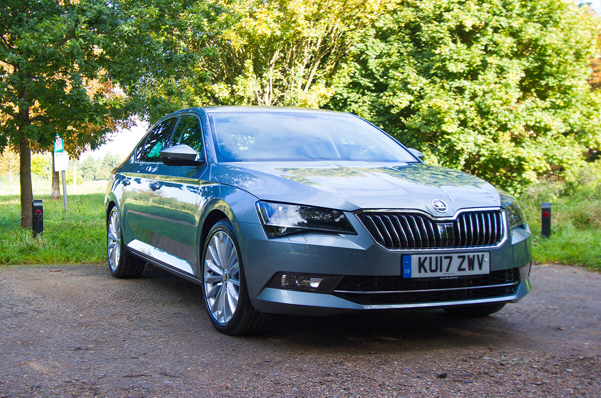 Skoda Superb front