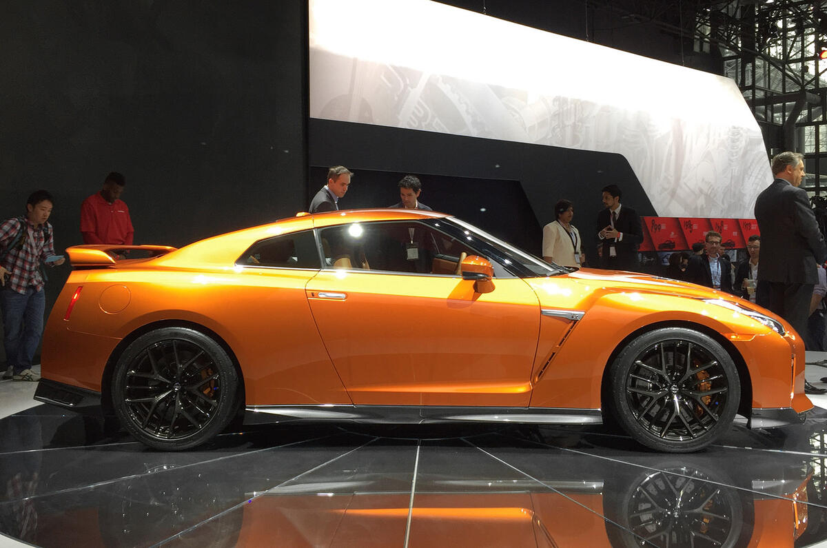 Nissan GT-R
