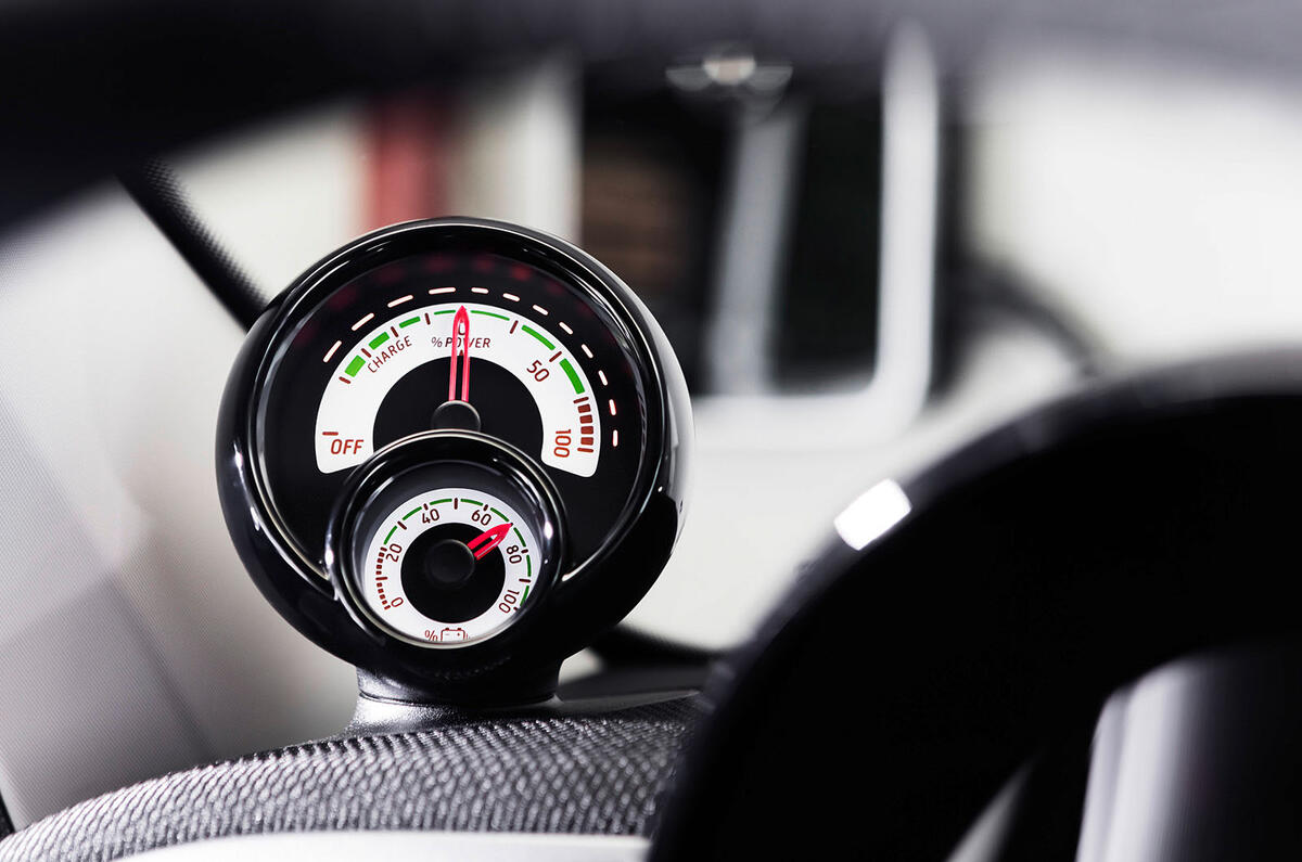 Smart Fortwo, Fortwo cabriolet and Forfour Electric Drive revealed