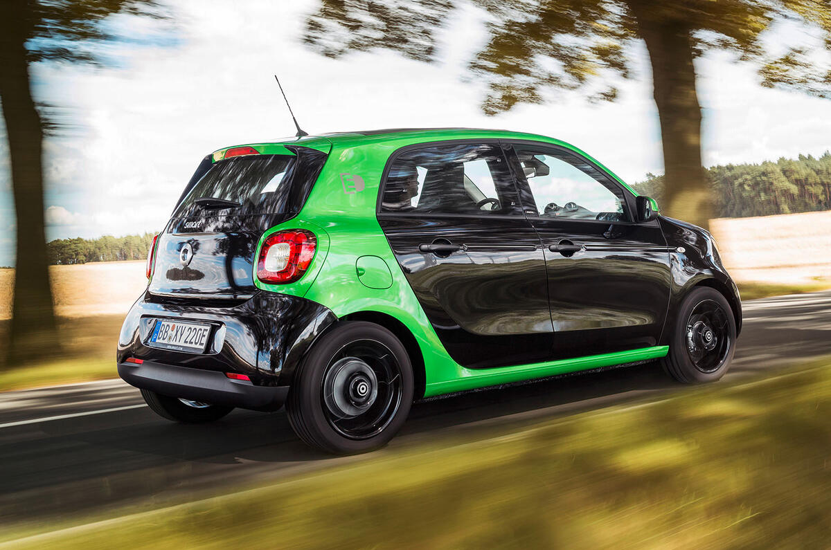 Smart Fortwo, Fortwo cabriolet and Forfour Electric Drive revealed