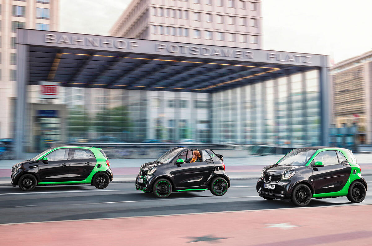 Smart Fortwo, Fortwo cabriolet and Forfour Electric Drive revealed