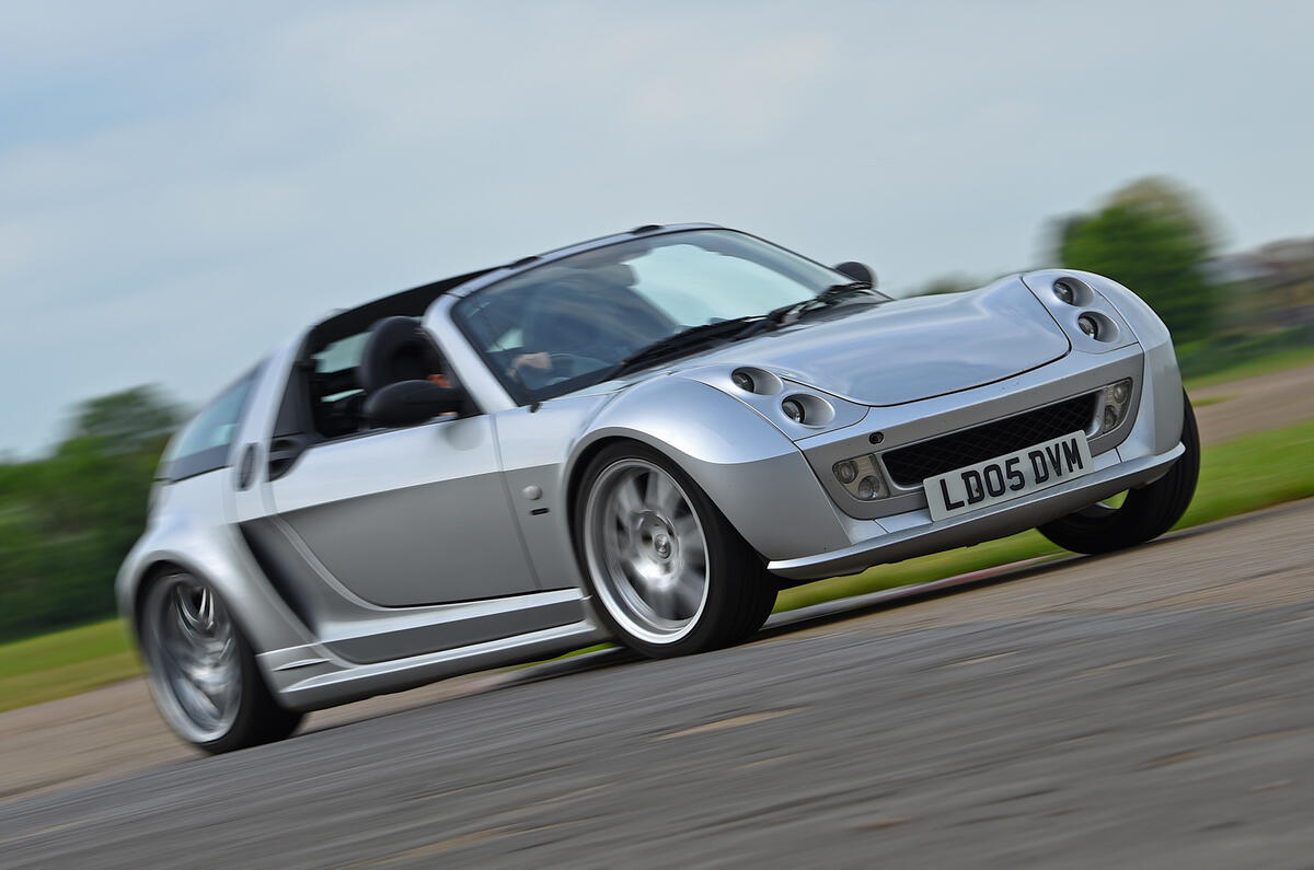 Smart Roadster Mk1 Brabus front quarter tracking Smart Roadster Mk1 Brabus front quarter tracking