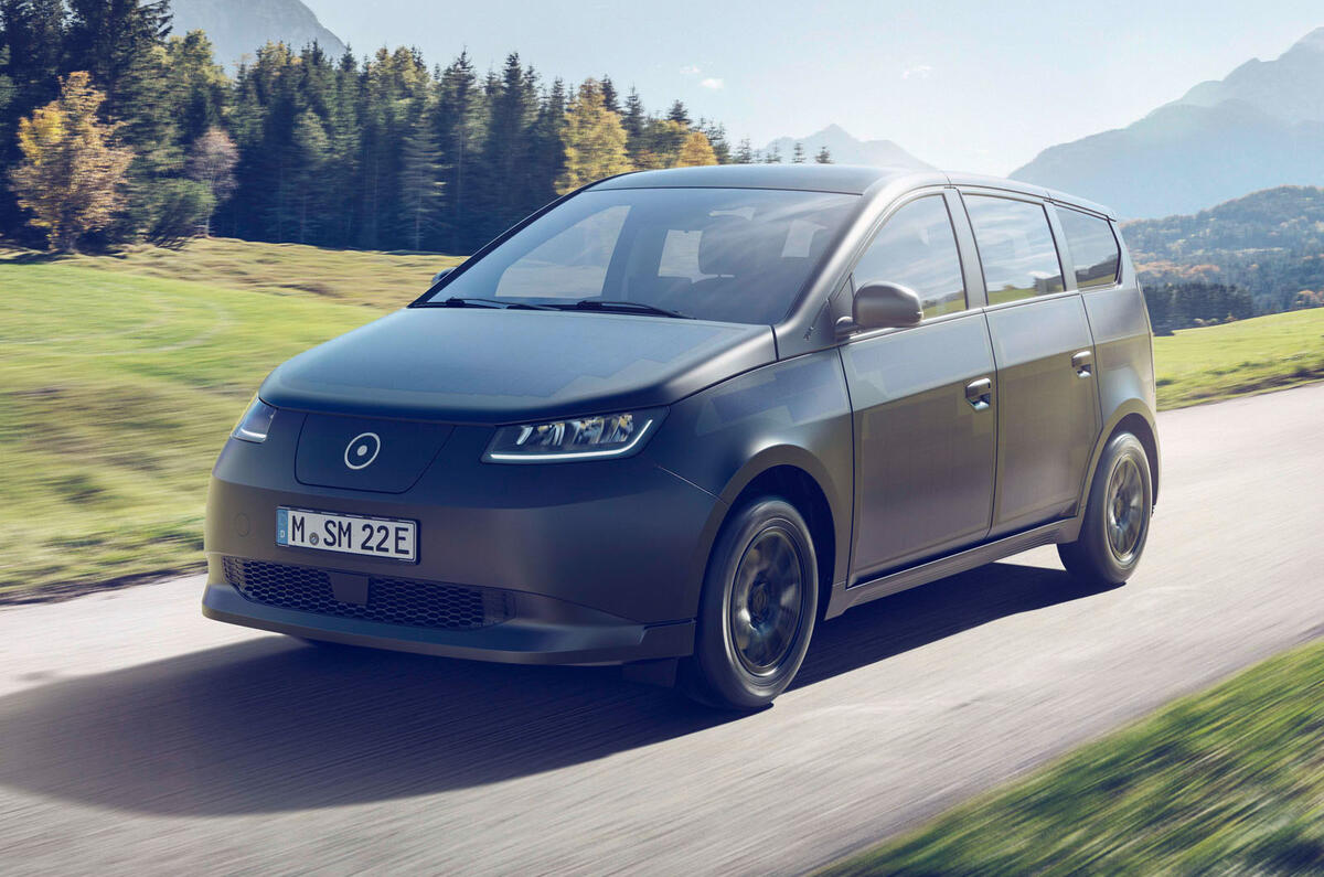 Sono Motors Sion 2022 front quarter tracking