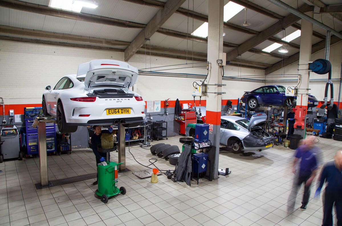 Specialist garages 