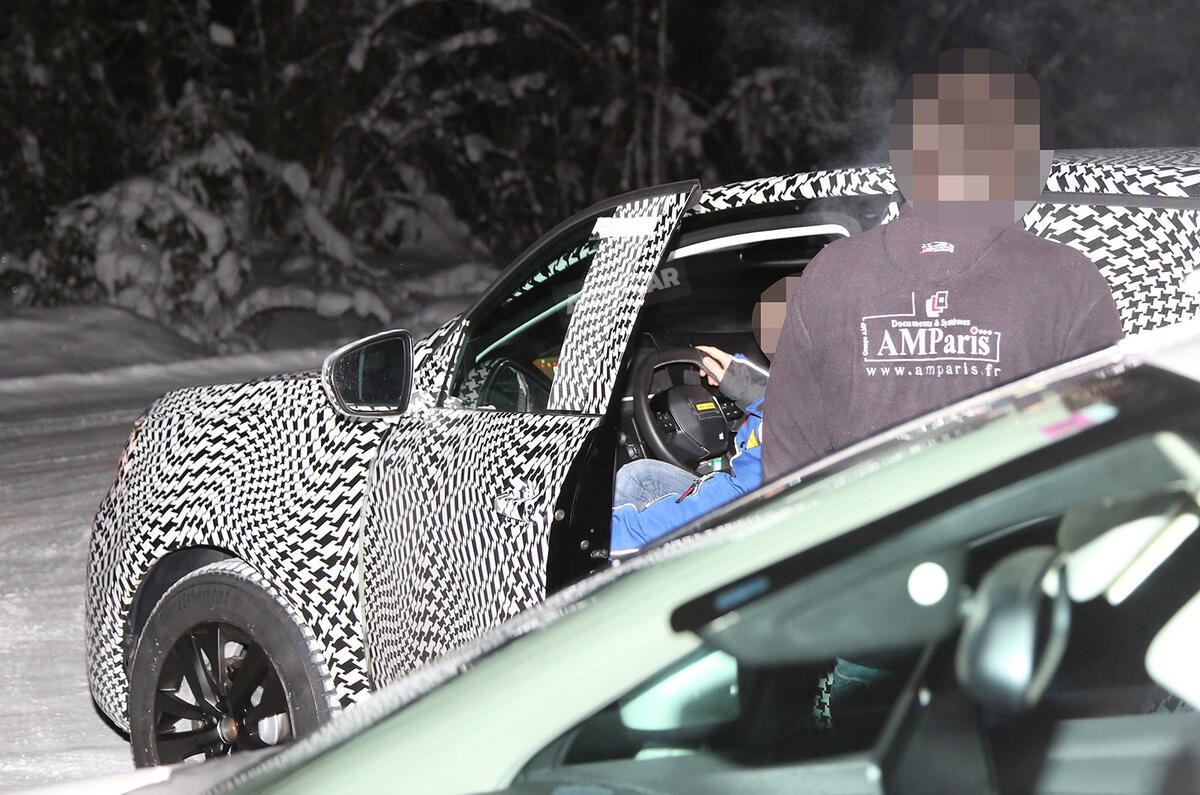 Peugeot 3008 spy shots testing