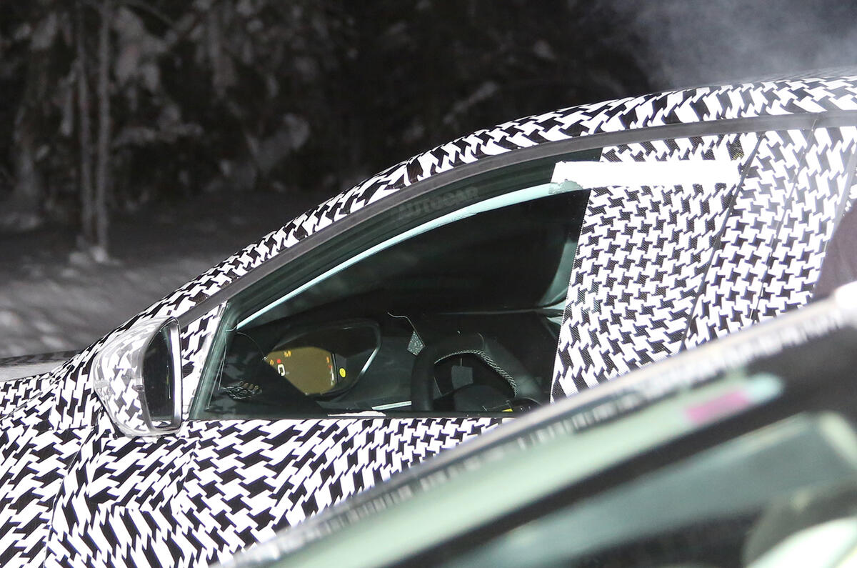 Peugeot 3008 spy shots testing
