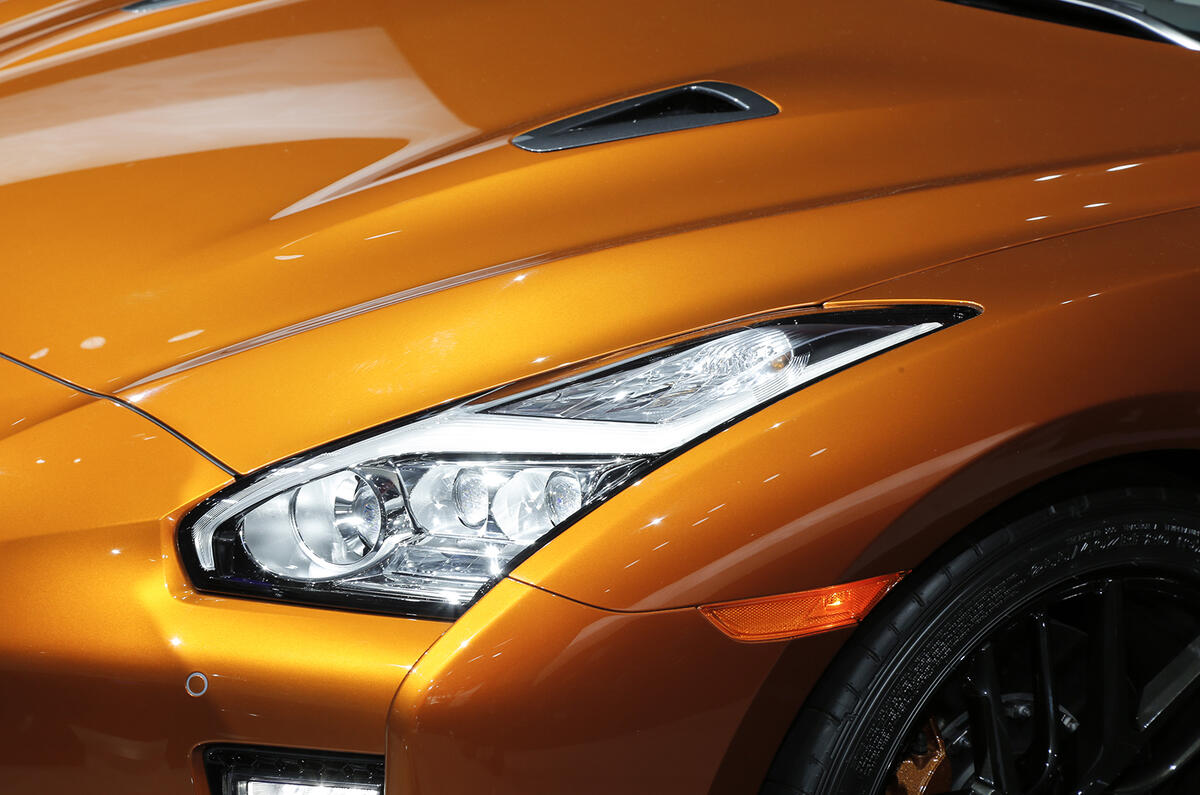 Nissan GT-R