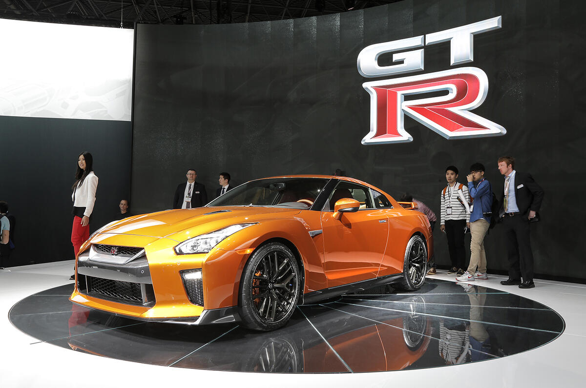 Nissan GT-R