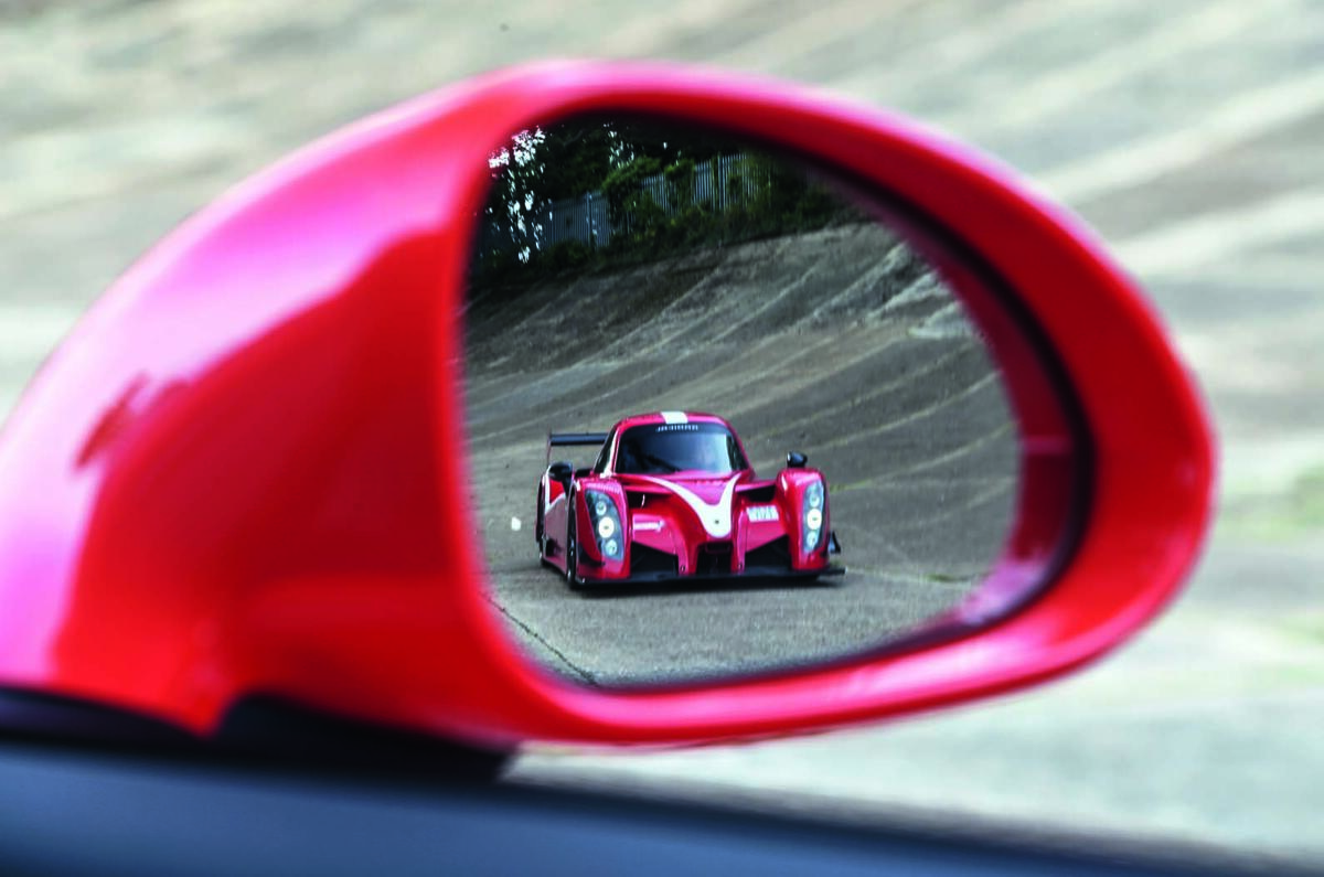 Ford GT vs Radical RXC Turbo vs Porsche 911 GT3 RS Ford GT vs Radical RXC Turbo vs Porsche 911 GT3 RS