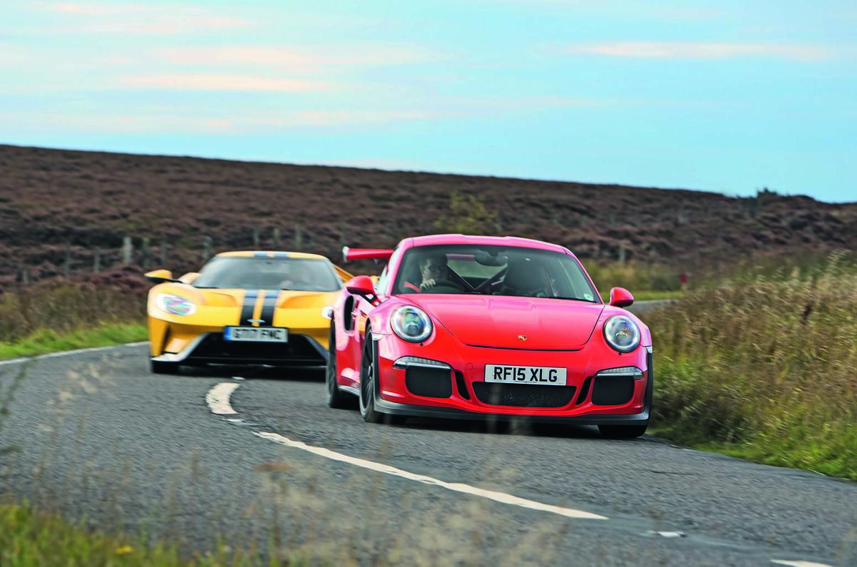Ford GT vs Radical RXC Turbo vs Porsche 911 GT3 RS Ford GT vs Radical RXC Turbo vs Porsche 911 GT3 RS