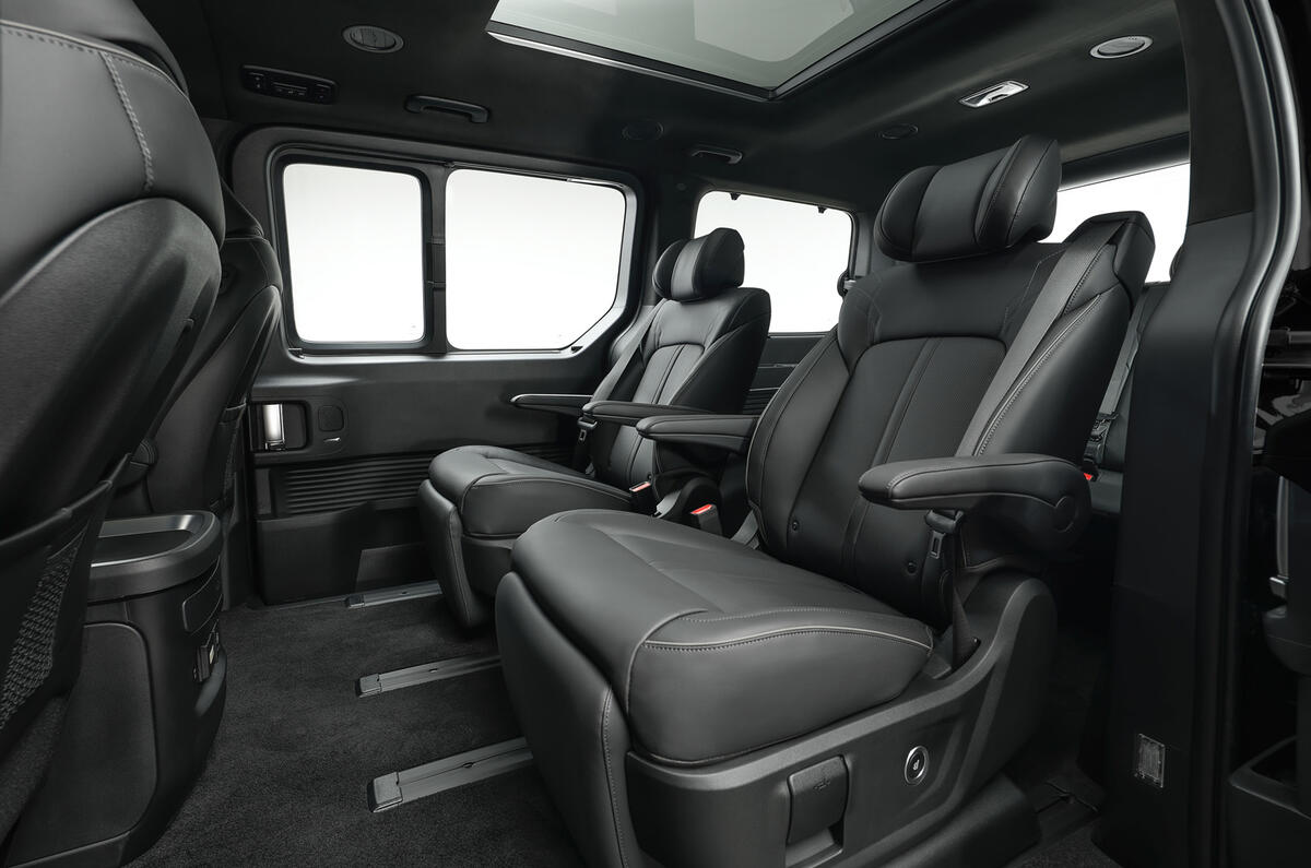 STARIA Electric Interior 05