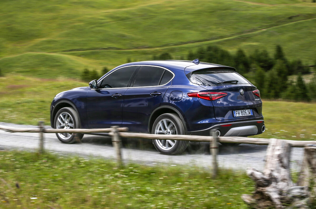 Alfa Romeo Stelvio 2 0t Super Q4 2017 Review Review Autocar
