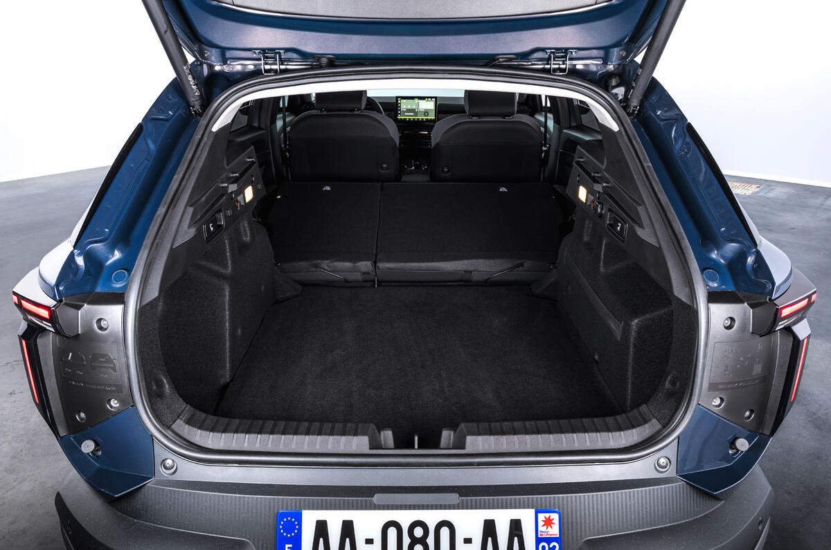 Striker 4x4 Interieur©AdrienCortesi 32