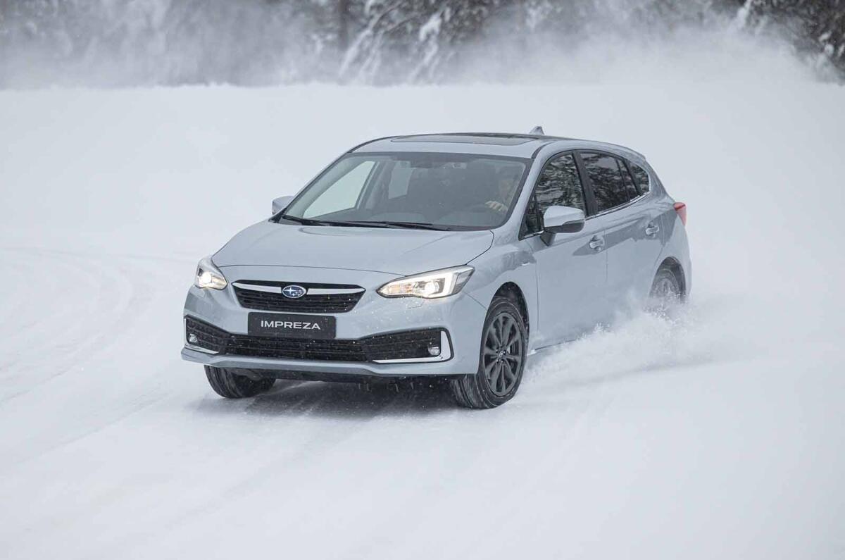 Subaru Impreza e-Boxer front slide