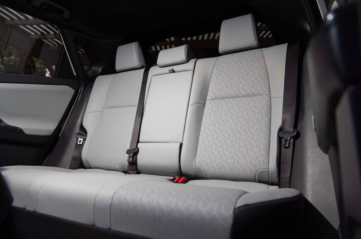 Subaru Solterra facelift rear seats