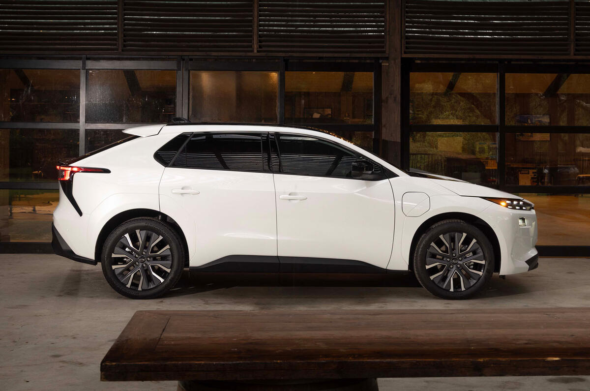 Subaru Solterra facelift side