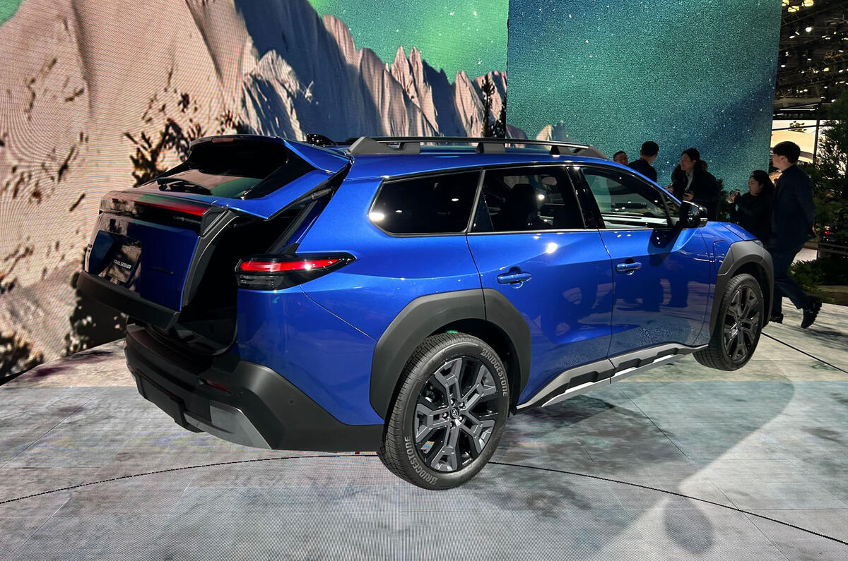 Subaru Trailseeker NY motor show stand rear quarte Subaru Trailseeker NY motor show stand rear quarte