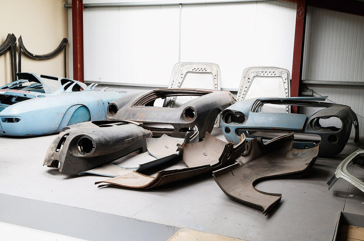 Damaged Ferraris at the breaker's yard