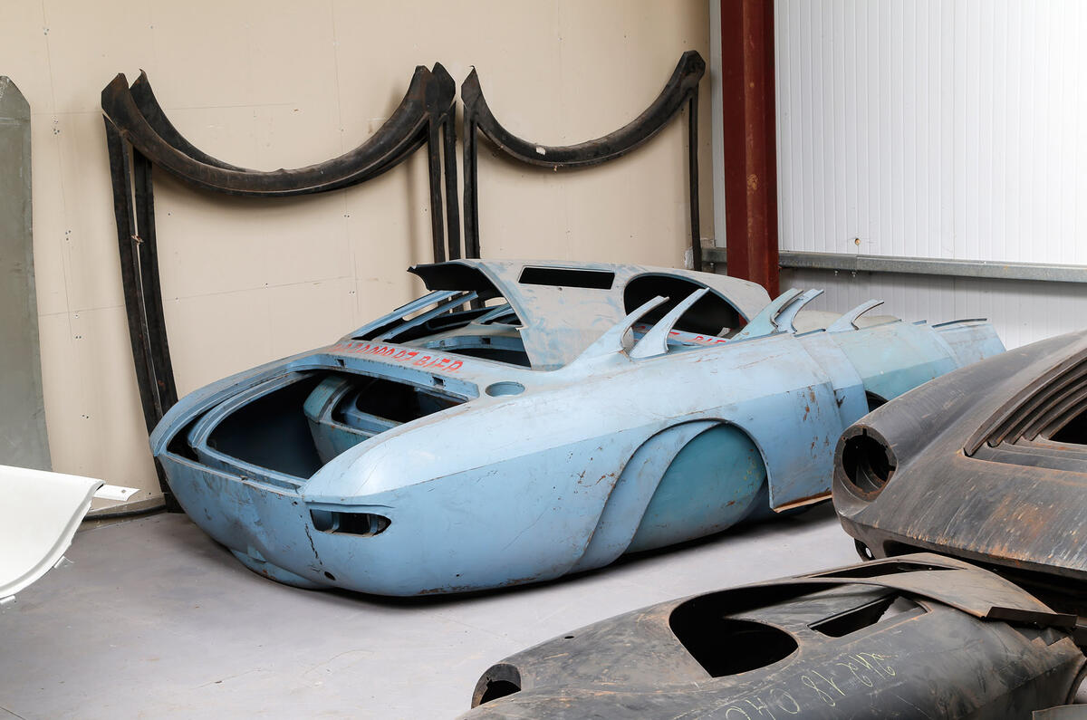 Damaged Ferraris at the breaker's yard