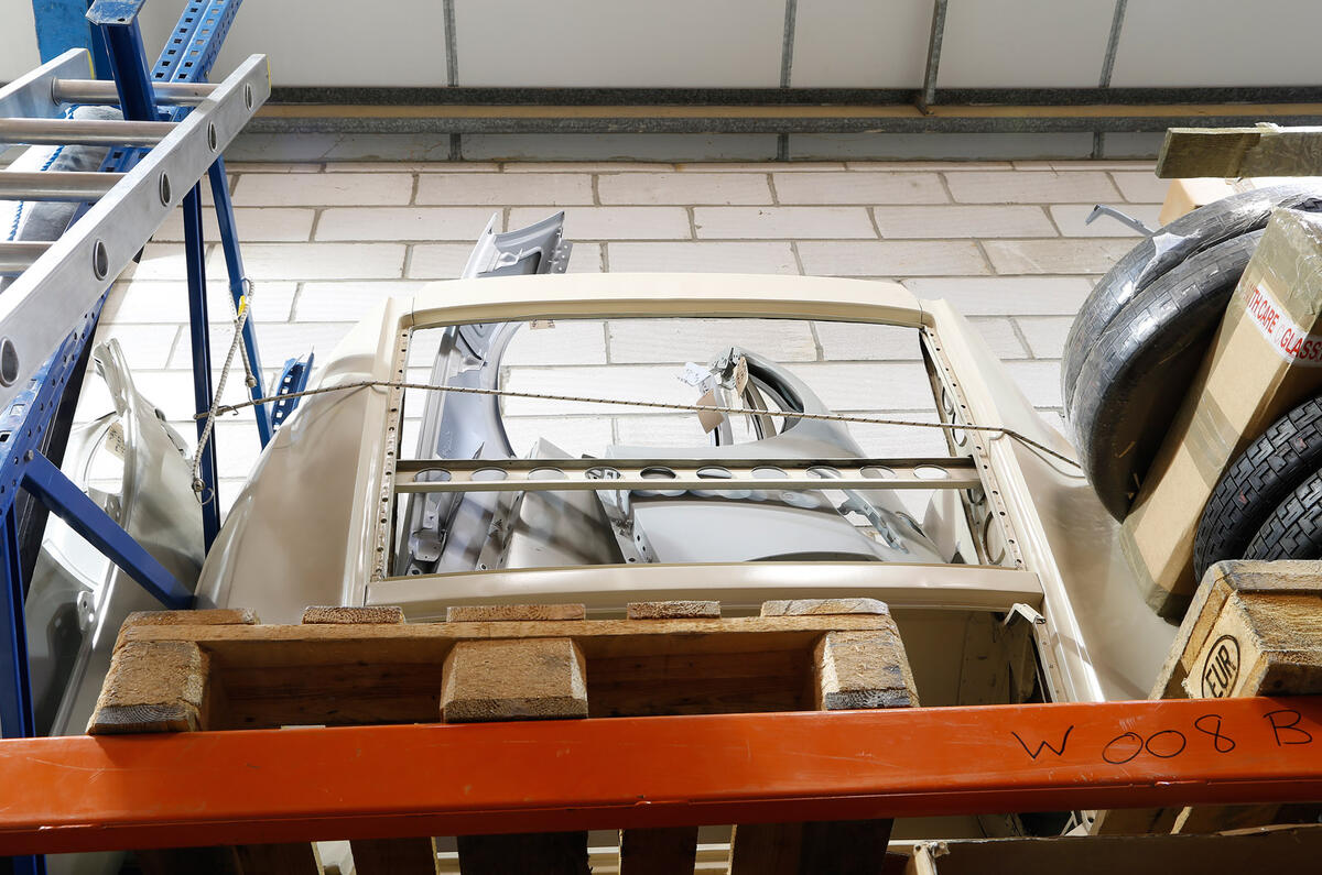 Damaged Ferraris at the breaker's yard