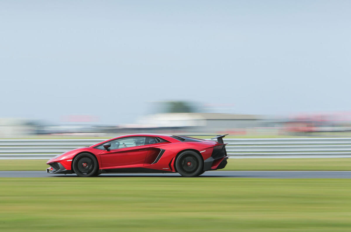 Lamborghini Aventador SV Coupe and Roadster