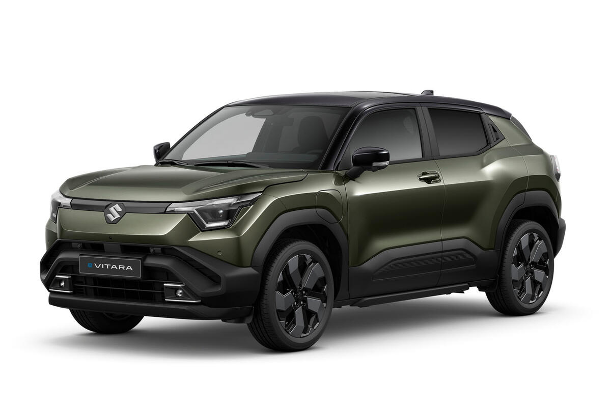 Suzuki eVitara front quarter plain background Suzuki eVitara front quarter plain background