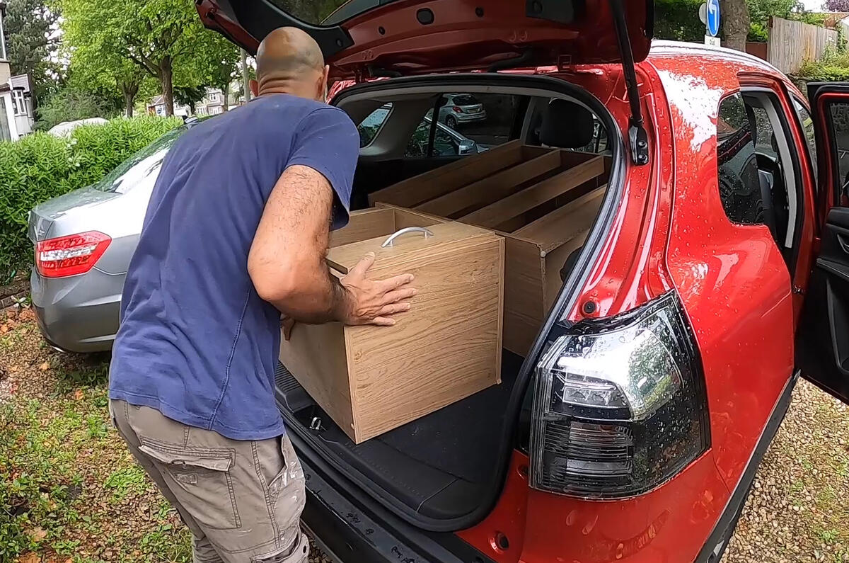 Suzuki S-Cross  Suzuki S-Cross