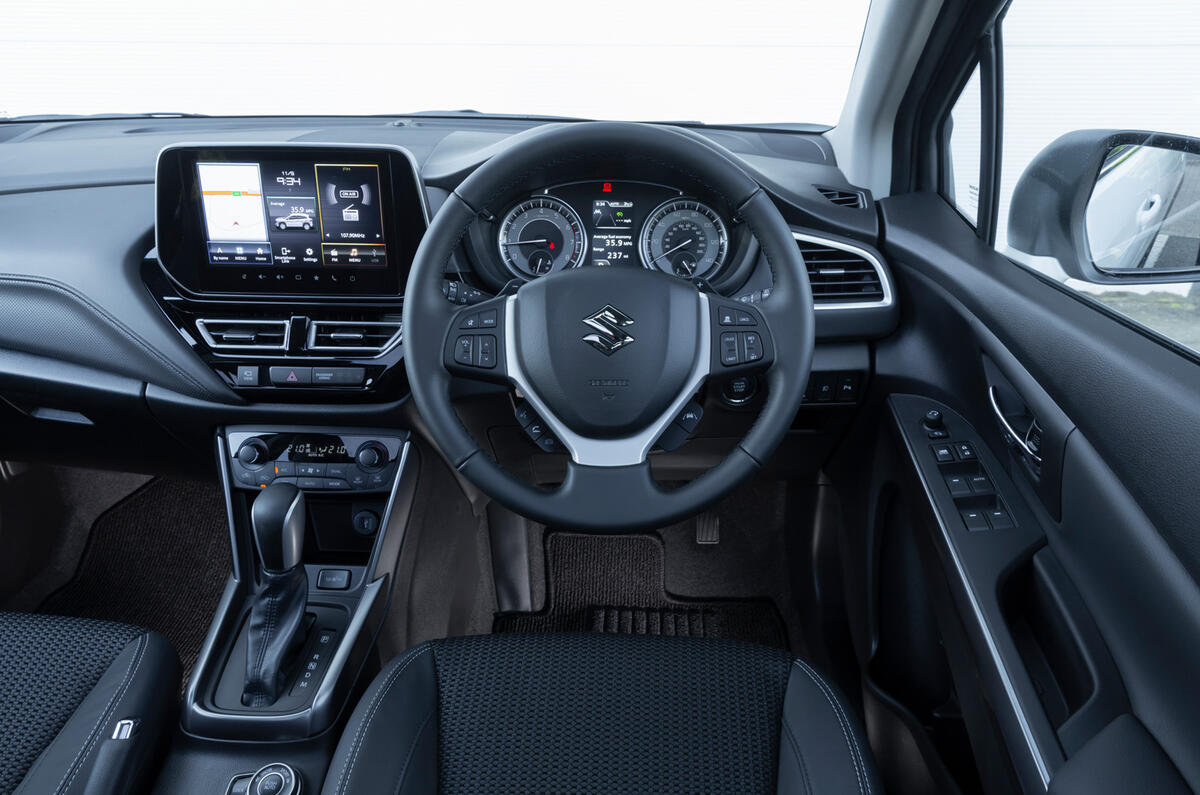 Suzuki S Cross 015 Suzuki S Cross 015