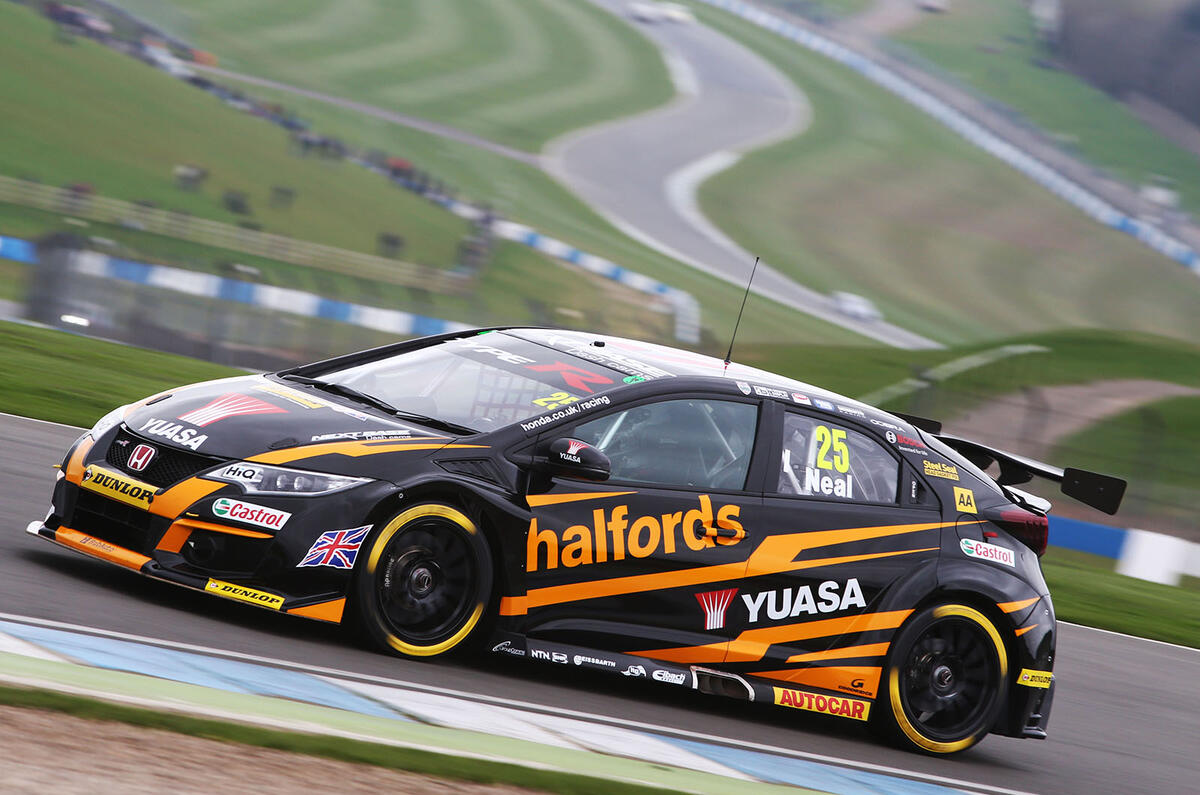 2017 BTCC: testing out Honda's 360bhp Civic Type R