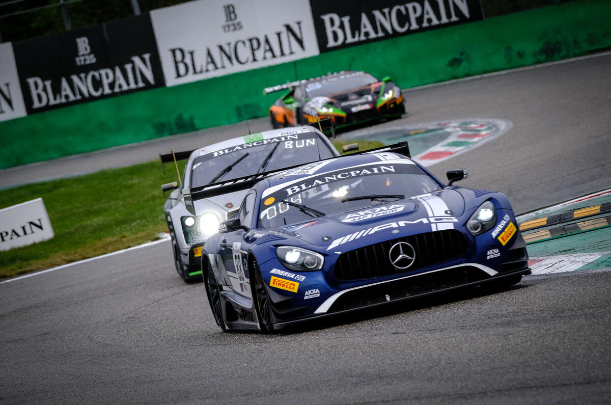 Mercedes-AMG GT R racing
