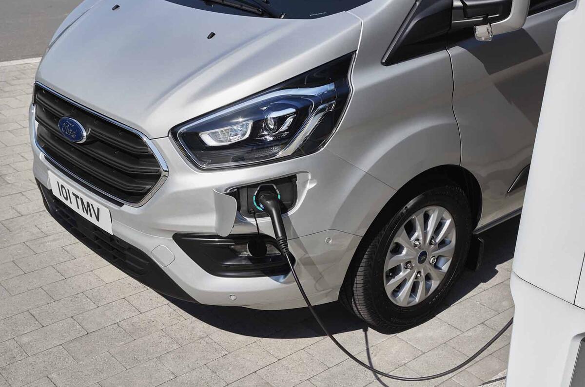 Ford Transit and Tourneo Custom plug-in hybrid